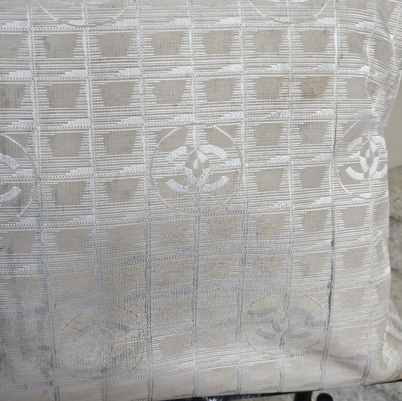 Chanel XL Travel Ligne Ivory Tan White Cream Nylon Duffle Bag - Picture 7 of 16